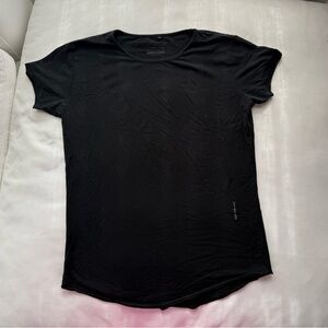 Alphalete T-Shirt in Black (faded)